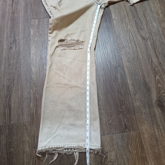 Vervet Distressed Straight Leg Jeans Tan Beige Wash Women’s Size 30 - Picture 10 of 11